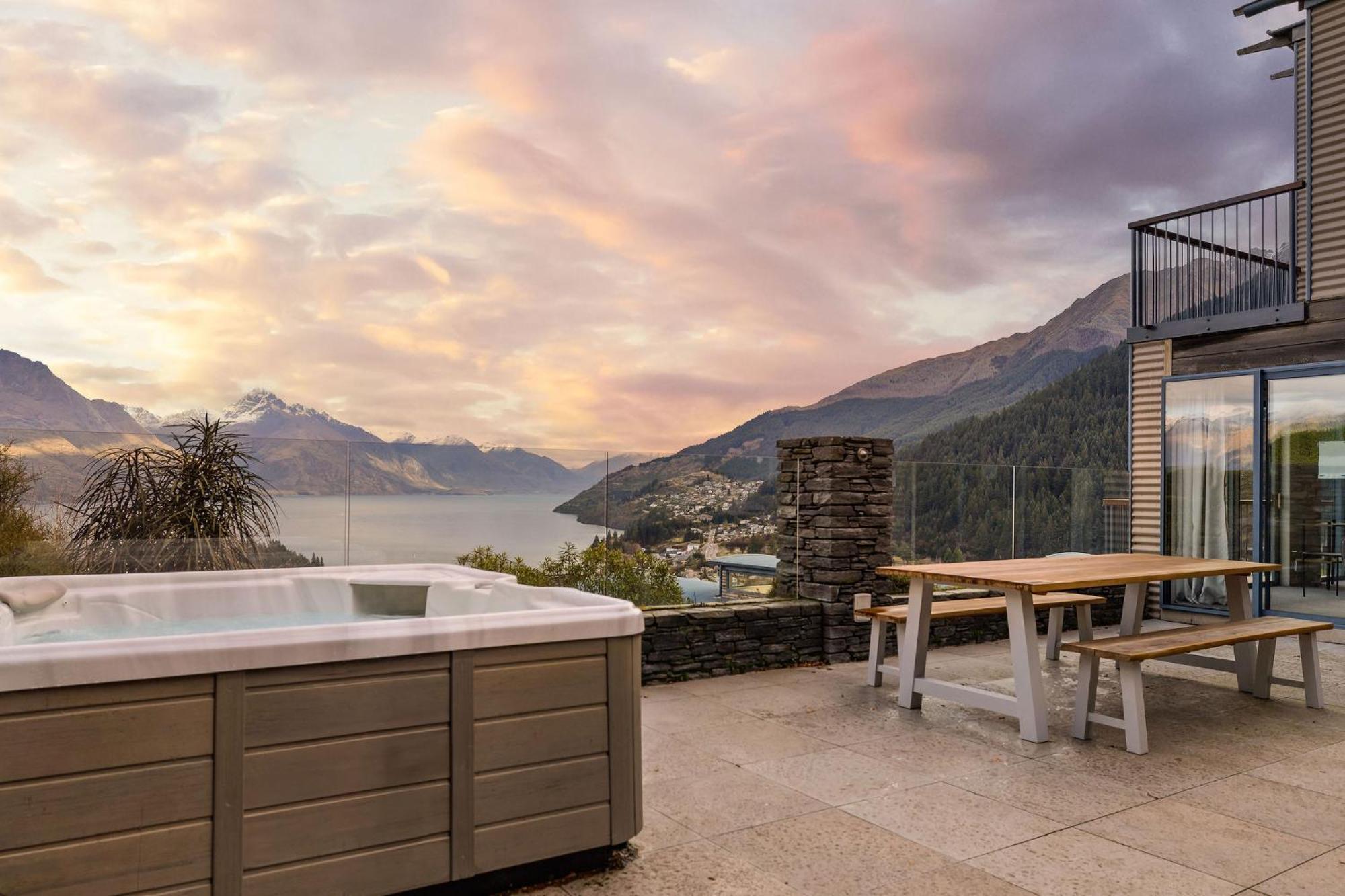Ferienhaus Belfast Retreat - Views And Pool *